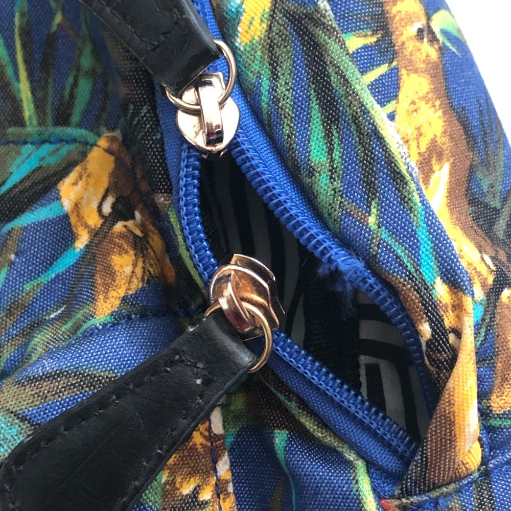 Jungle Print Backpack - Picture 5 of 10
